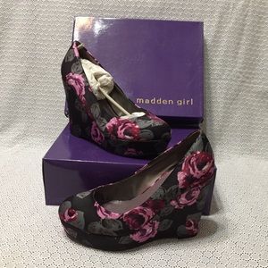 Floral Wedges Madden Girl by Steve Madden 8.5
